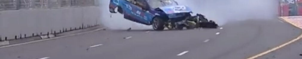 Garth Tander vs Fabian Coulthard Crash Video - Gold Coast 600 Crash