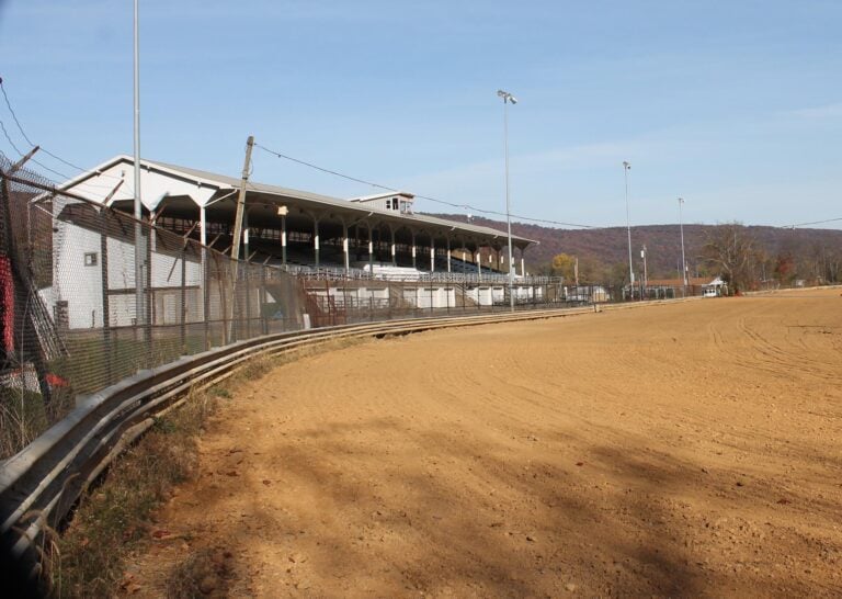 Cumberland Raceway Late Model Racing Track