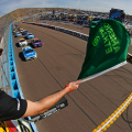 Green flag at Phoenix Raceway