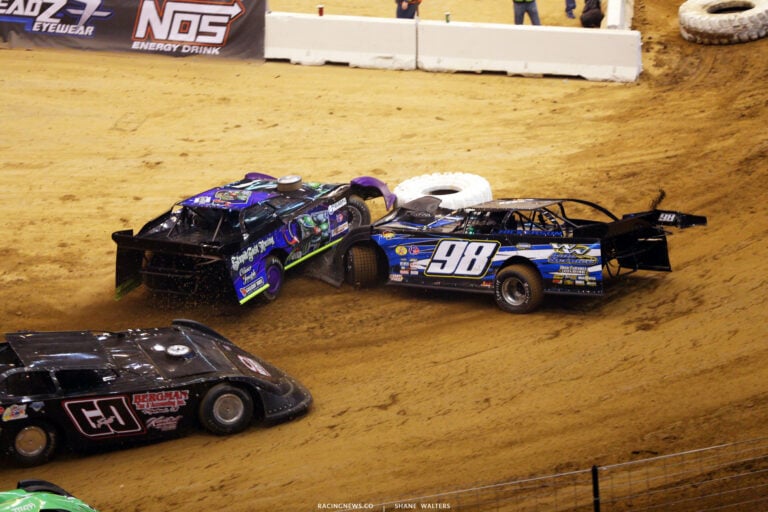 Cory Ford and Eric Hickerson crash in the Gateway Dirt Nationals 3862