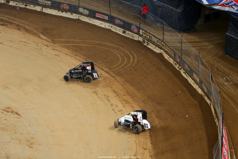 Kyle Larson and Christopher Bell in the Gateway Dirt Nationals 5519