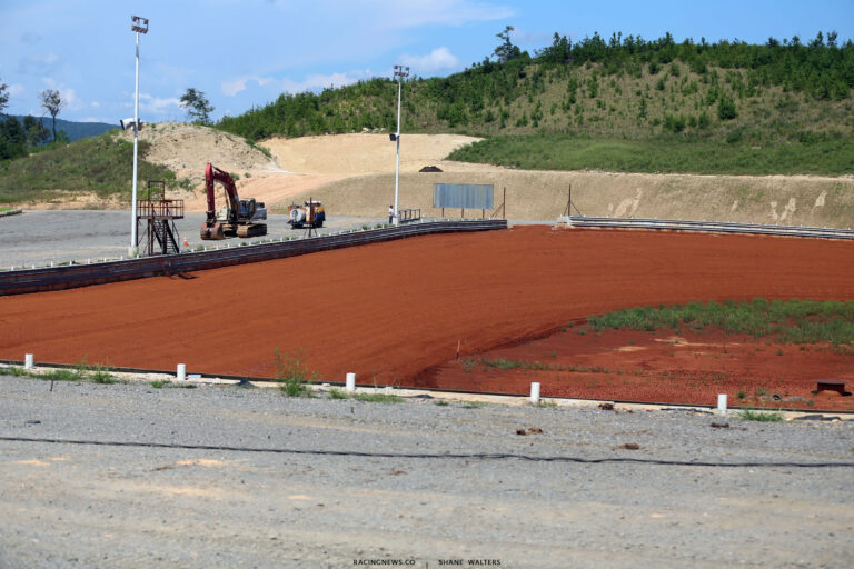 Mountain View Raceway - New dirt track construction 6824