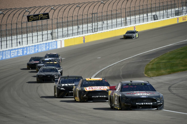 Brad Keselowski, Ryan Newman and Kyle Busch in the NASCAR test at LVMS