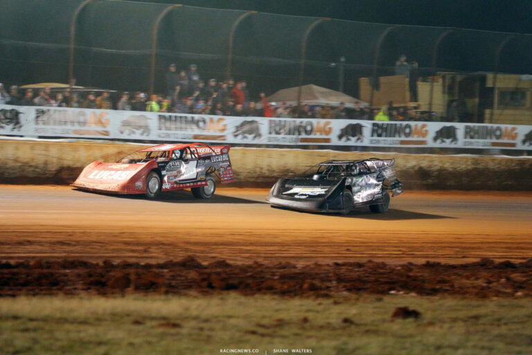 Earl Pearson Jr and Scott Bloomquist at Golden Isles Speedway 6439