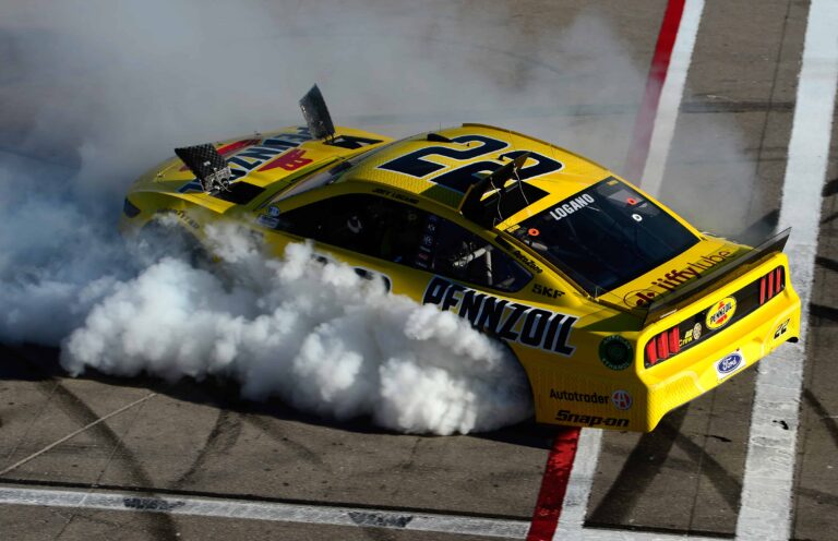 Joey Logano wins at Las Vegas Motor Speedway - NASCAR
