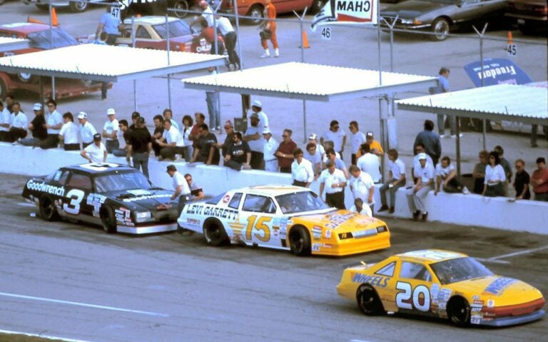 Dale Earnhardt and Geoff Bodine
