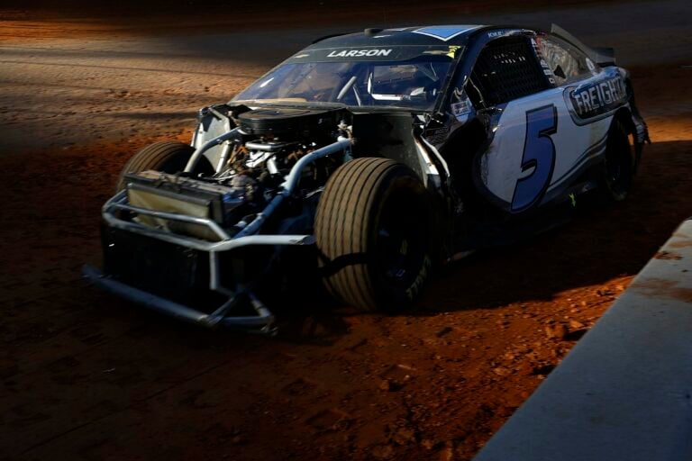 Kyle Larson crashes on Bristol Dirt - NASCAR Cup Series