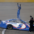 Kyle Larson wins at Las Vegas Motor Speedway - NASCAR Cup Series