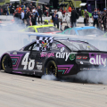 Alex Bowman burnout 2 - Dover International Speedway - NASCAR Cup Series