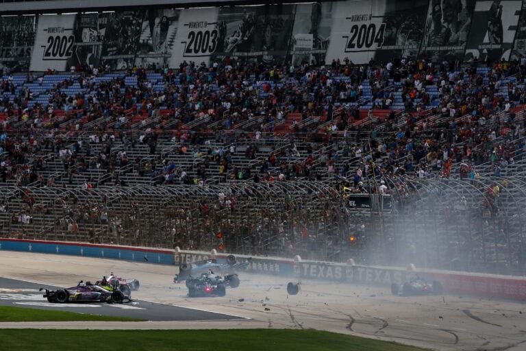 Crash at Texas Motor Speedway - Indycar Series