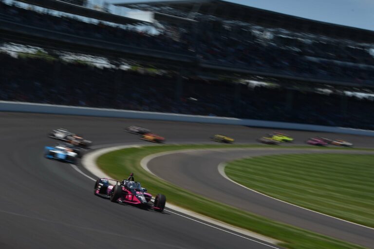 Helio Castroneves leads Indianapolis Motor Speedway - Indy 500
