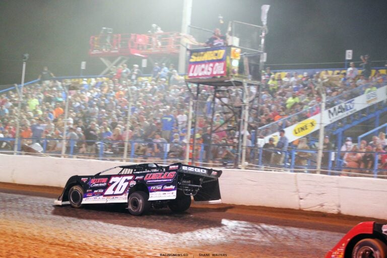 Brandon Overton wins the North South 100 - Lucas Oil Series 8619