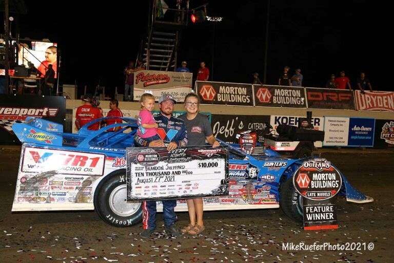 Brandon Sheppard family in victory lane - Davenport Speedway - World of Outlaws Late Model Series