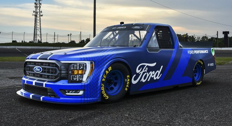 2022 NASCAR Truck - Ford