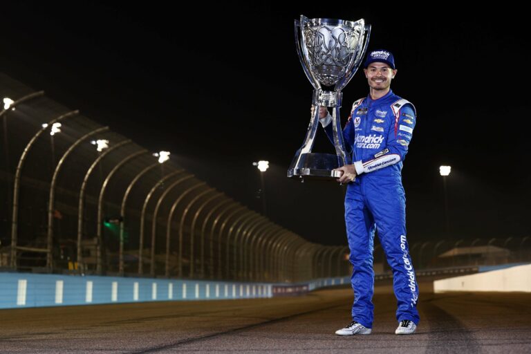 Kyle Larson - 2021 NASCAR Cup Series champion - Trophy Pic