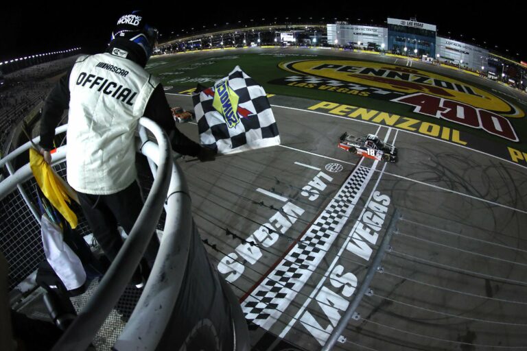 Chandler Smith wins - Las Vegas Motor Speedway - NASCAR Truck Series