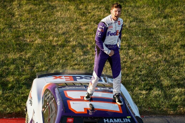 Denny Hamlin wins Richmond Raceway - NASCAR Cup Series