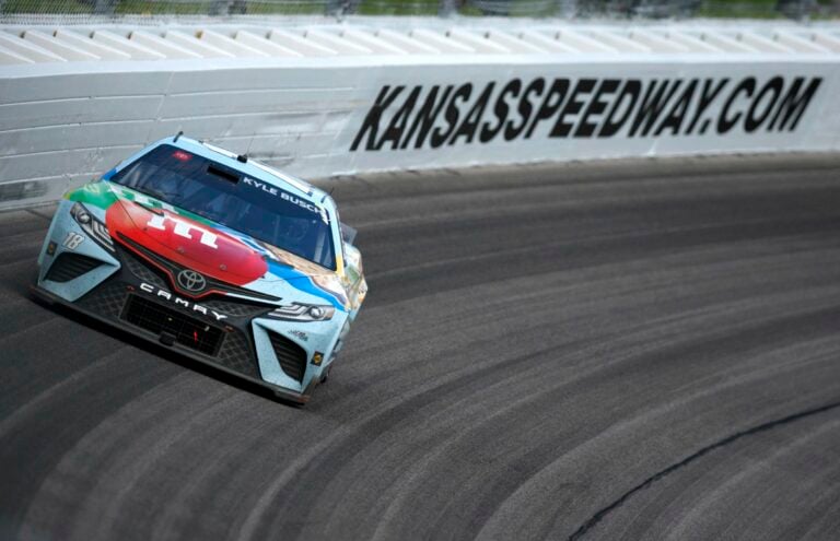 Kyle Busch - Kansas Speedway - NASCAR Cup Series