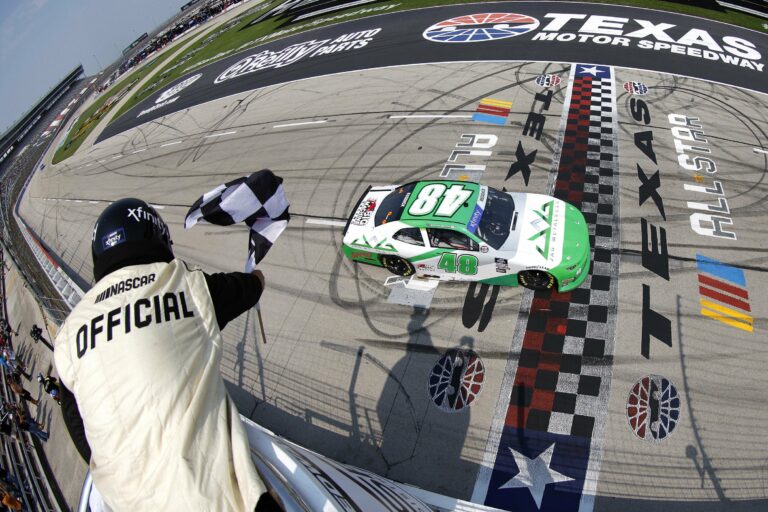 Tyler Reddick wins - NASCAR Xfinity Series - Texas Motor Speedway
