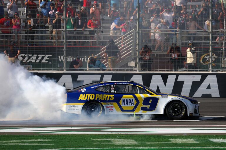 Chase Elliott wins Atlanta Motor Speedway - NASCAR Cup Series - Burnout