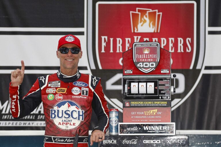 Kevin Harvick in victory lane - NASCAR Cup Series - Michigan International Speedway