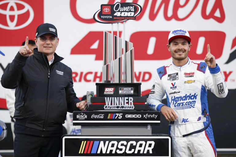 Kyle Larson and Jeff Gordon - Richmond Raceway - NASCAR Xfinity Series
