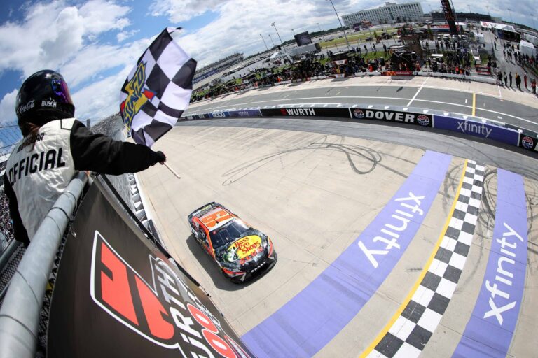 Martin Truex Jr wins Dover Motor Speedway - NASCAR Cup Series
