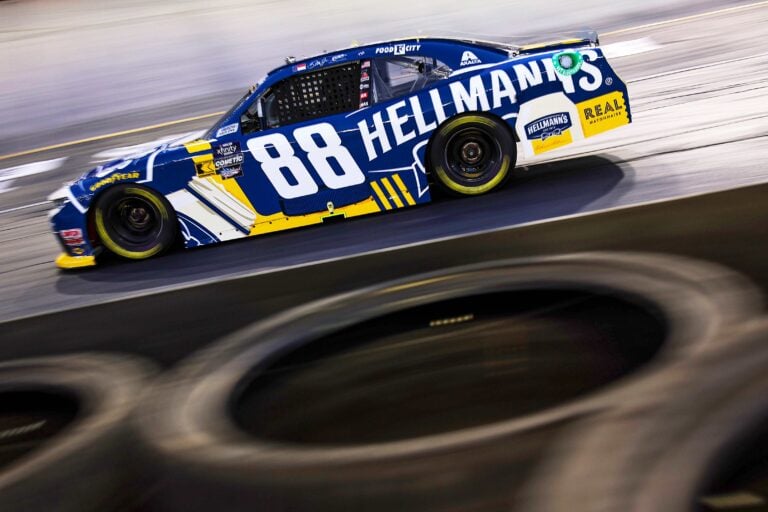 Dale Earnhardt Jr - NASCAR Xfinity Series - Bristol Motor Speedway