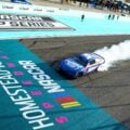 Kyle Larson - Burnout - Homestead-Miami Speedway - NASCAR Cup Series (1)