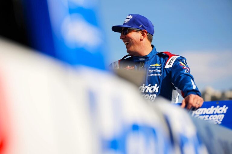 NASCAR driver Kyle Busch settles lawsuit