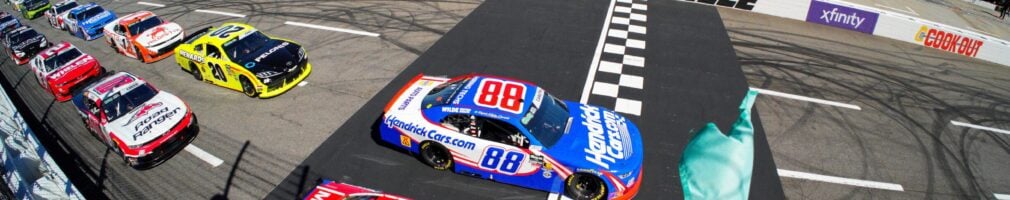 NASCAR O'Reilly Series - Martinsville Speedway - Green flag