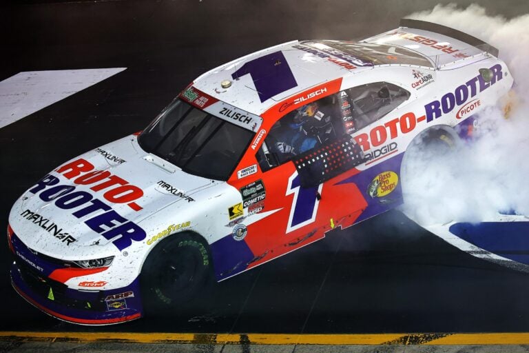 Connor Zilisch wins at Bristol Motor Speedway - NASCAR O'Reilly Series (1)