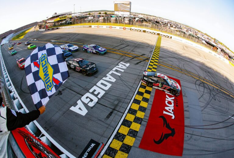 Finish - Talladega Superspeedway - NASCAR Cup Series