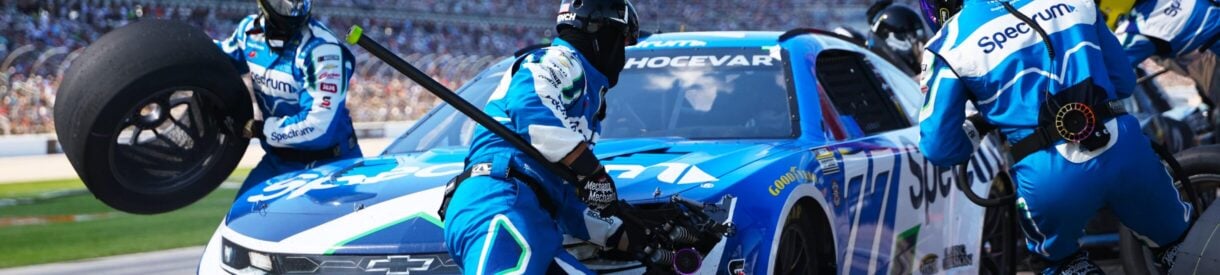 Carson Hocevar - Pit Stop - NASCAR Cup Series - Texas Motor Speedway