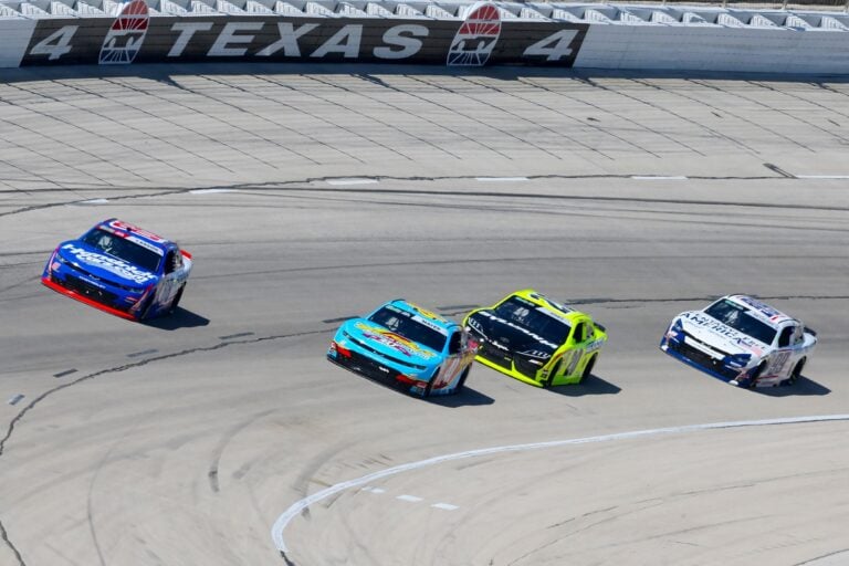 Kyle Larson, Sam Mayer - NASCAR O'Reilly Series - Texas Motor Speedway
