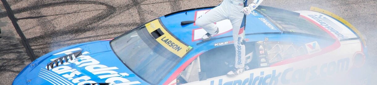 Kyle Larson wins at Kansas Speedway - NASCAR Cup Series
