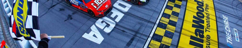 Photo finish - Talladega Superspeedway - NASCAR Cup Series - Kyle Larson wins